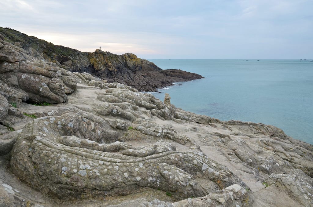 Les rochers sculptés de Rothéneuf 8 Le Tourisme Revisité