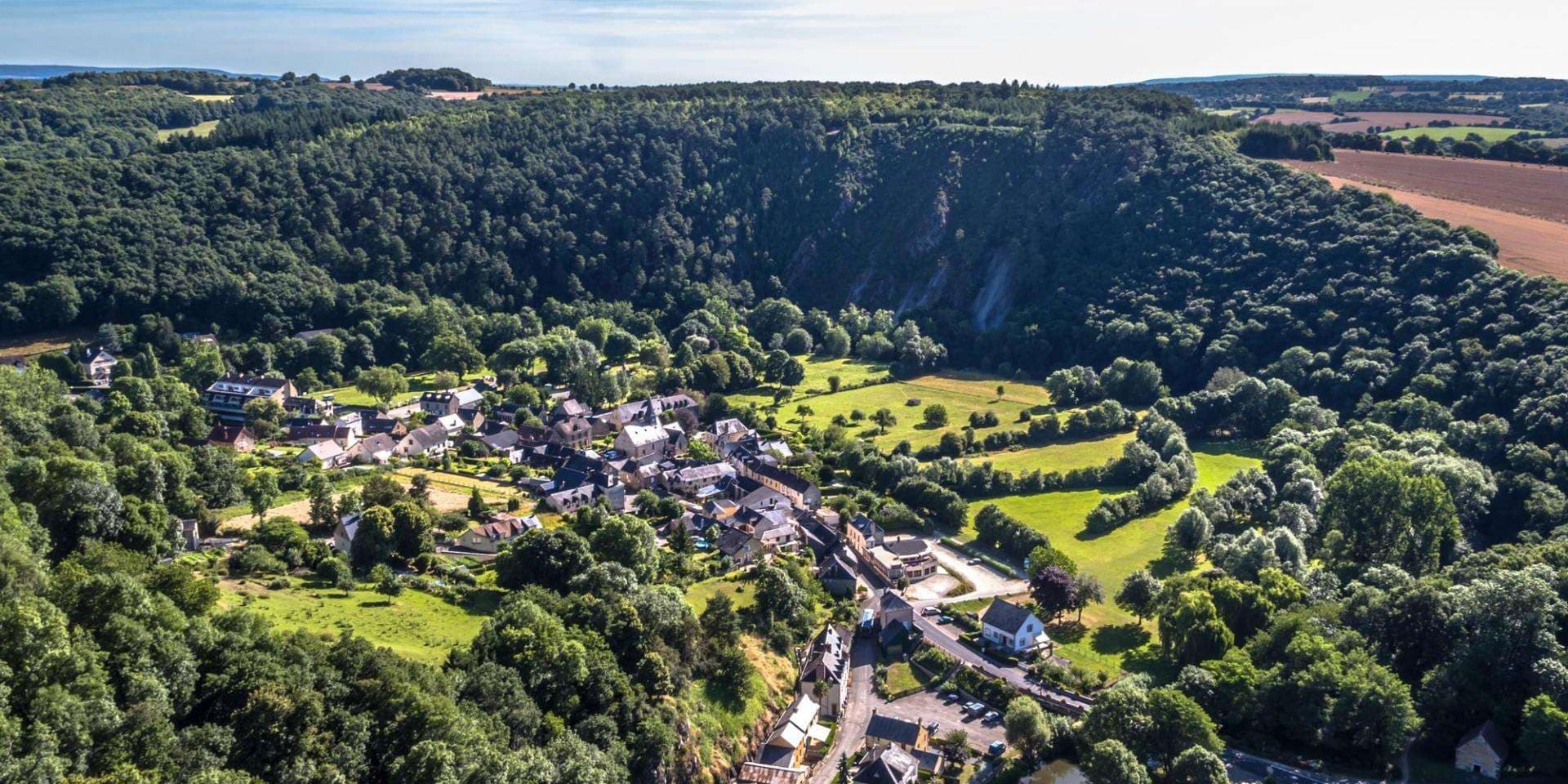 ARTICLES 3 Le Tourisme Revisité