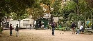 ARTICLES & VIDEOS 11 Pétanque à montmartre