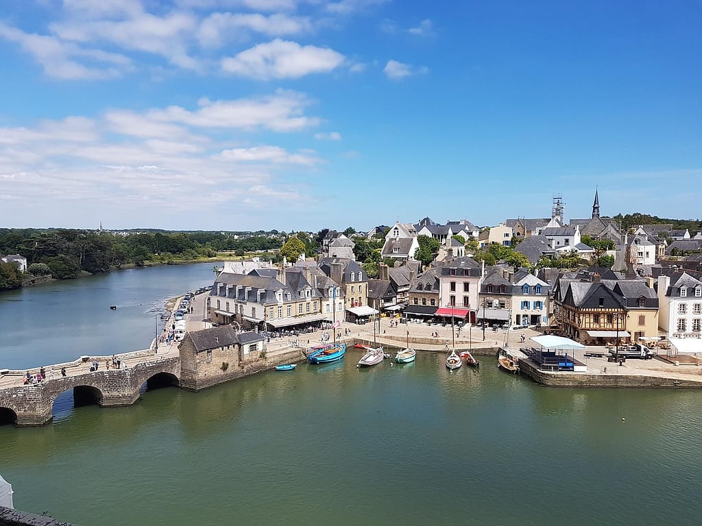 Le Tourisme Revisité