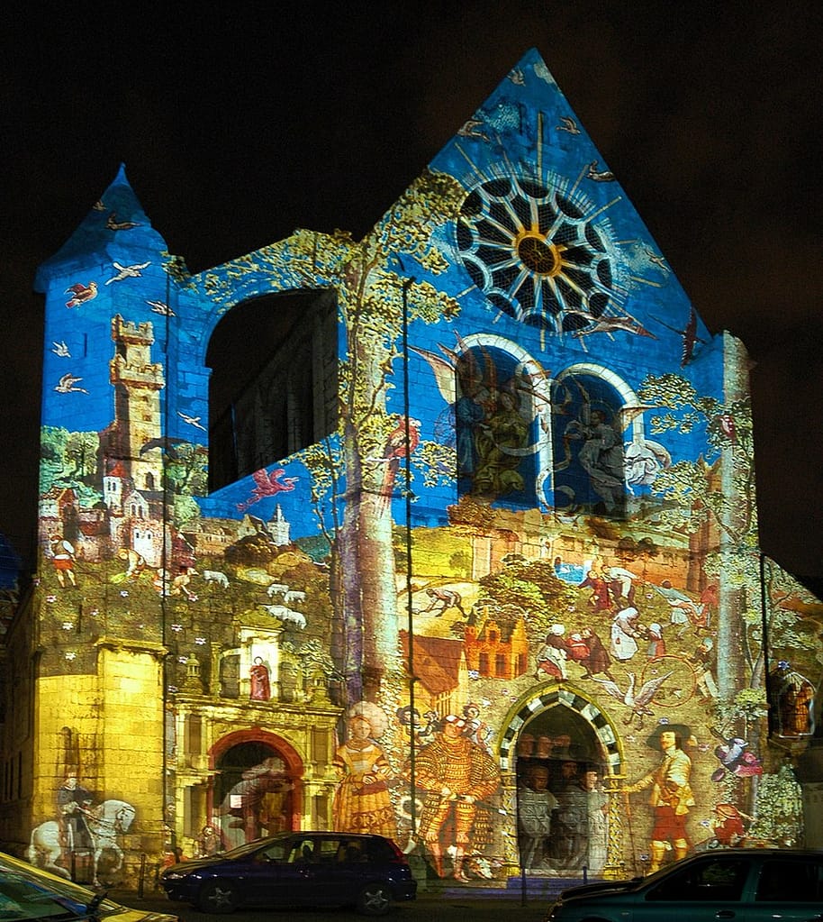 Chartres en lumières 5 Le Tourisme Revisité